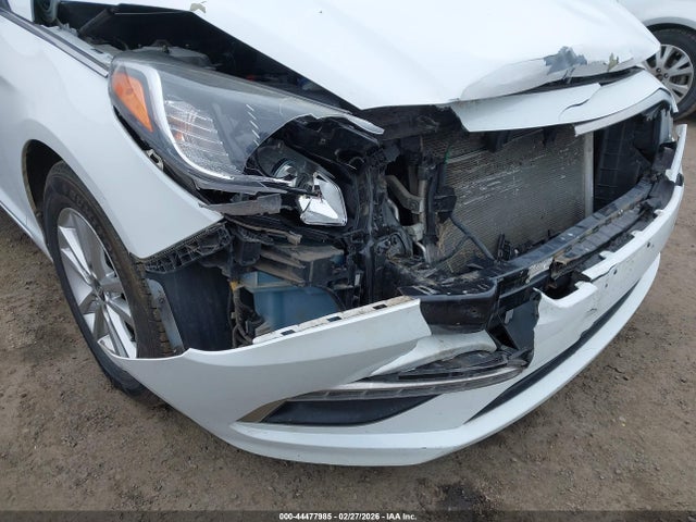 Hyundai SONATA SE 2015 5NPE24AF3FH137410 Image 6