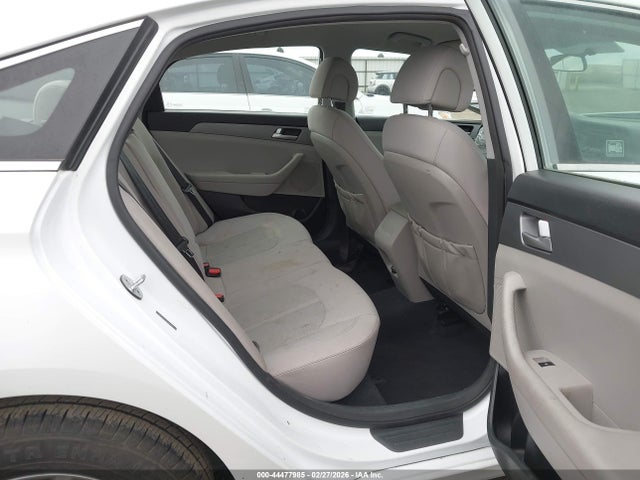 Hyundai SONATA SE 2015 5NPE24AF3FH137410 Image 8