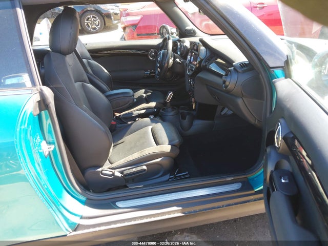 2020 MINI CONVERTIBLE WMWWJ3C02L3L71620 Photo 4