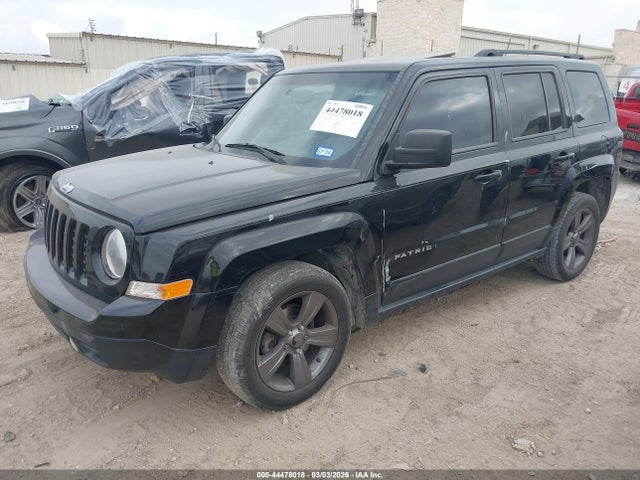 1C4NJRFBXFD271102 Jeep Patriot High Altitude Edition