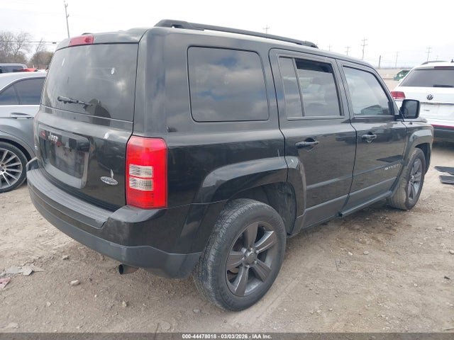 1C4NJRFBXFD271102 Jeep Patriot High Altitude Edition