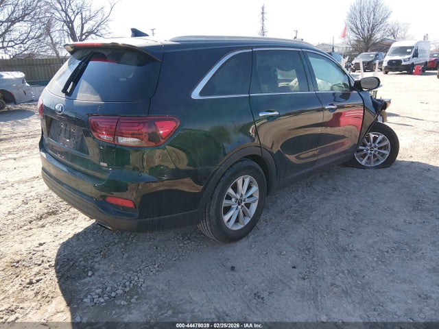 Продажа на аукционе авто 2019 Kia Sorento 2.4l Lx, vin: 5XYPG4A31KG530548, номер лота: 44478039