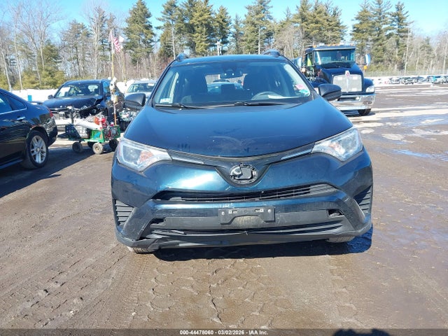 JTMBFREV6JJ729745 Toyota RAV4 LE