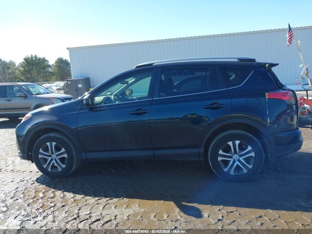 JTMBFREV6JJ729745 Toyota RAV4 LE
