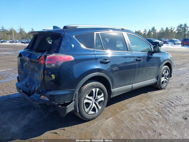JTMBFREV6JJ729745 Toyota RAV4 LE