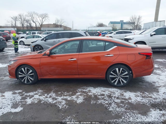 1N4BL4FW3KN316054 Nissan Altima 2.5 Platinum