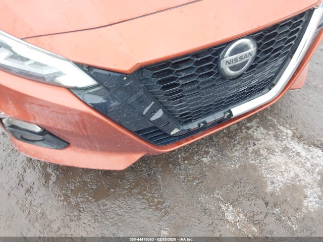 1N4BL4FW3KN316054 Nissan Altima 2.5 Platinum