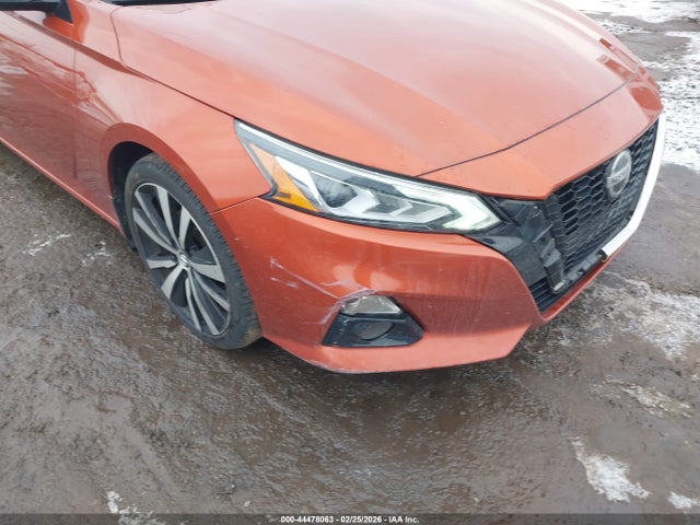 1N4BL4FW3KN316054 Nissan Altima 2.5 Platinum
