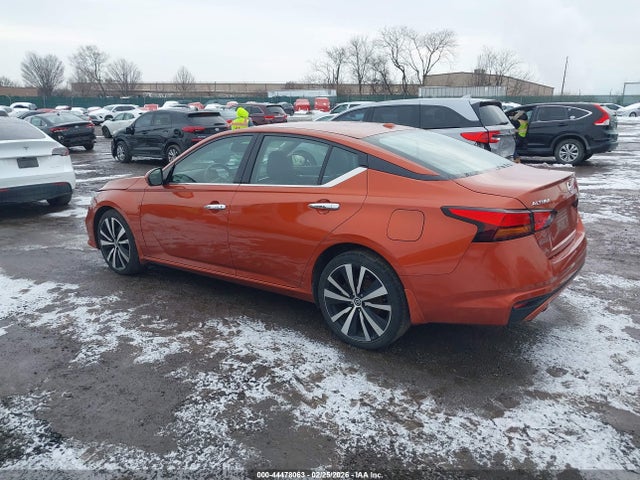 2019 NISSAN ALTIMA 1N4BL4FW3KN316054 Photo 2