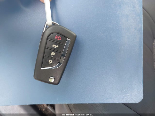 4T1B11HK7JU037635 Toyota CAMRY LE