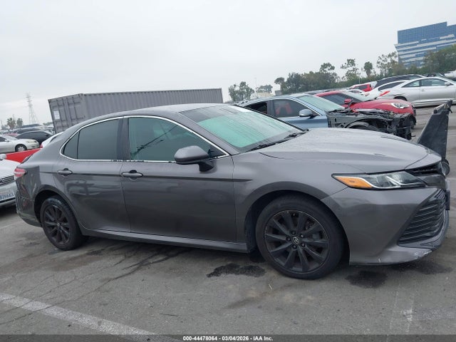 4T1B11HK7JU037635 Toyota CAMRY LE
