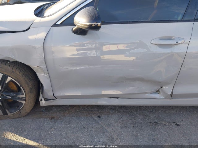 5XXG64J24MG035844 KIA K5 Gt-line
