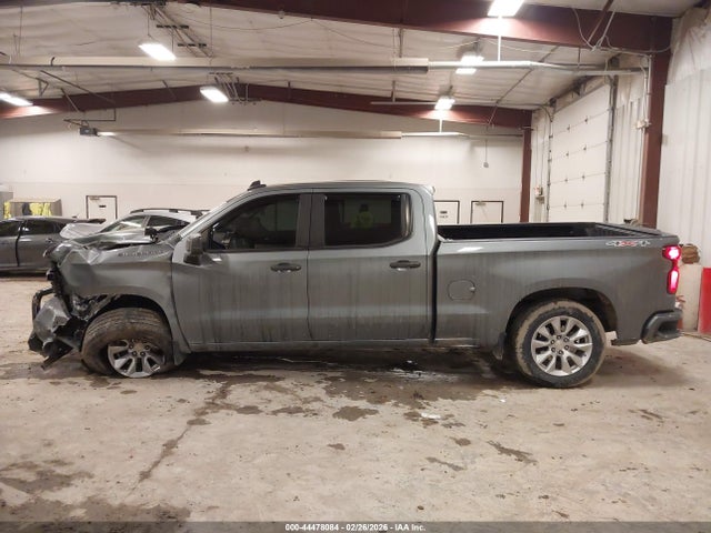 Продаж на аукціоні авто 2021 Chevrolet Silverado 1500 4wd  Standard Bed Custom, vin: 3GCPYBEKXMG276135, номер лоту: 44478084