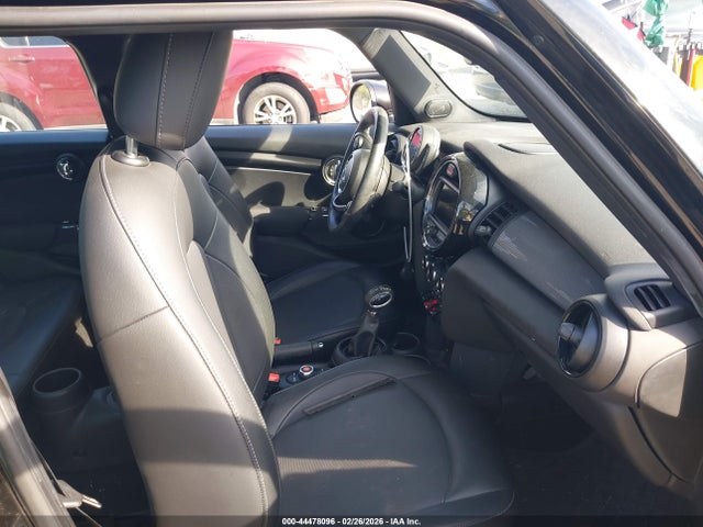 2019 MINI HARDTOP WMWXU1C55K2L18409 Photo 4