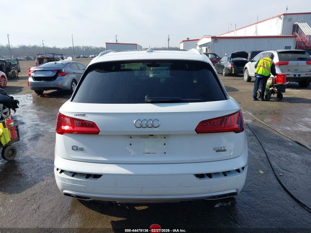 44478136 :رقم المزاد ، WA1CNAFY6J2125313 vin ، 2018 Audi Q5 2.0t Premium/2.0t Tech Premium مزاد بيع