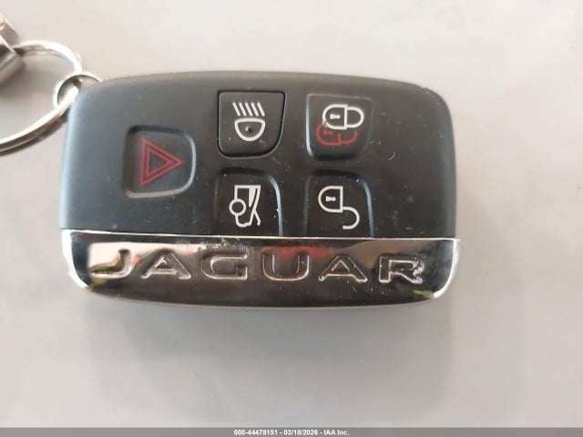 2016 JAGUAR XJ SAJWJ2GD7G8V96698 Photo 10