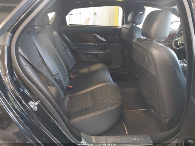 2016 JAGUAR XJ SAJWJ2GD7G8V96698 Photo 7