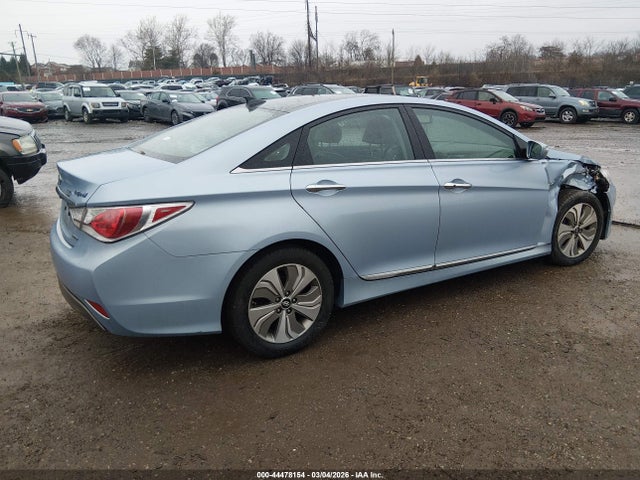 Hyundai Sonata Hybrid Limited 2014 KMHEC4A44EA104218 Image 4