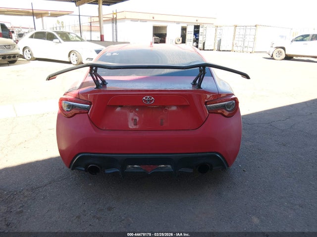 JF1ZNAA16H8711176 Toyota 86