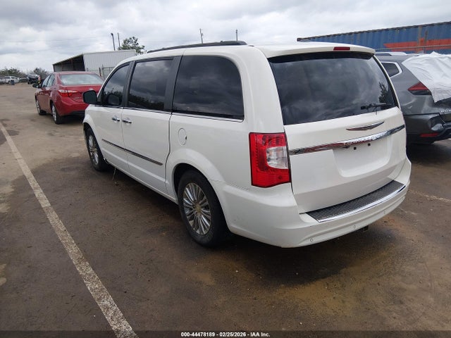 2013 CHRYSLER TOWN & COUNTRY 2C4RC1CG1DR780521 Photo 2