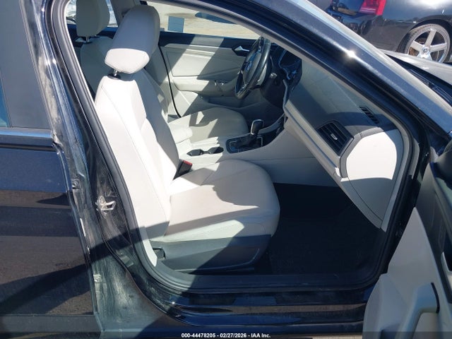 44478205 :رقم المزاد ، 3VWC57BU4KM166445 vin ، 2019 Volkswagen Jetta مزاد بيع