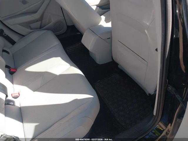 44478205 :رقم المزاد ، 3VWC57BU4KM166445 vin ، 2019 Volkswagen Jetta مزاد بيع