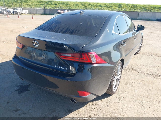 Lexus IS 200T 2016 JTHBA1D20G5003760 Image 4