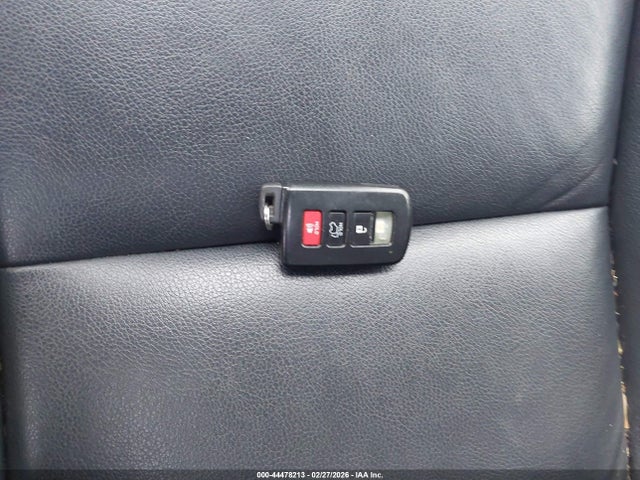 Toyota Rav4 Limited 2016 JTMDFREV3GD179291 Image 10