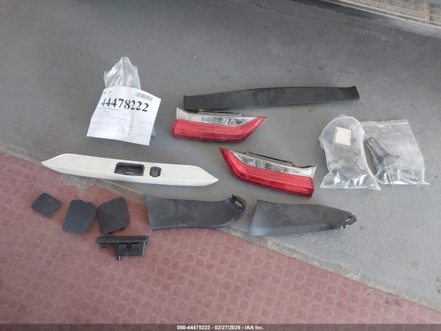 2HKRW2H52JH655055 Honda CR-V EX