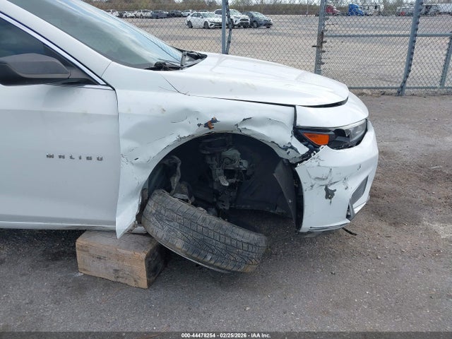 1G1ZB5ST5JF204631 Chevrolet Malibu 1ls