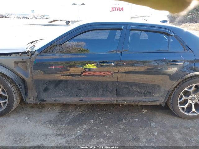 44478274 :رقم المزاد ، 2C3CCABG7FH867943 vin ، 2015 Chrysler 300 300s مزاد بيع