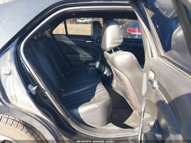 44478274 :رقم المزاد ، 2C3CCABG7FH867943 vin ، 2015 Chrysler 300 300s مزاد بيع