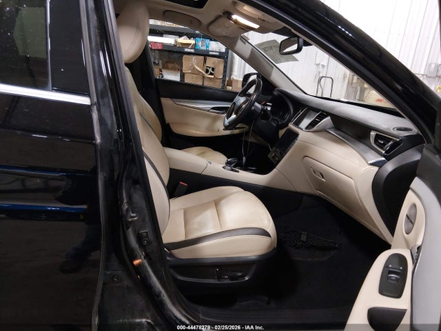 2019 Infiniti Qx50 Essential მანქანა იყიდება აუქციონზე, vin: 3PCAJ5M39KF111329, აუქციონის ნომერი: 44478278