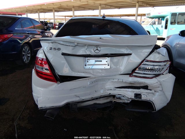 Продаж на аукціоні авто 2014 Mercedes-benz C 250 Sport, vin: WDDGF4HB4EA960956, номер лоту: 44478307