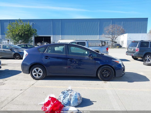 Toyota Prius Two 2015 JTDKN3DU0F0459739 Image 14