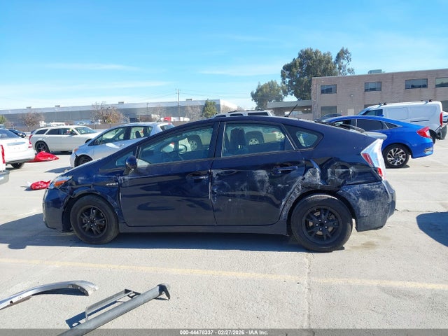 Toyota Prius Two 2015 JTDKN3DU0F0459739 Image 15