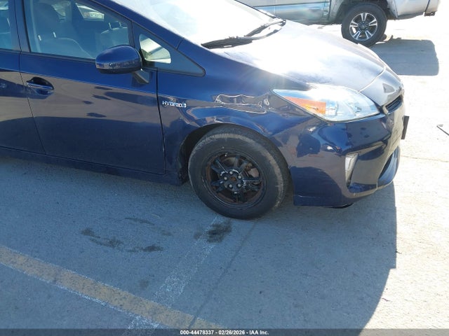 Toyota Prius Two 2015 JTDKN3DU0F0459739 Image 18