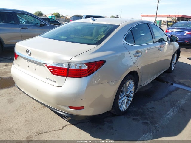 44478379 :رقم المزاد ، JTHBK1GGXD2043541 vin ، 2013 Lexus Es 350 مزاد بيع