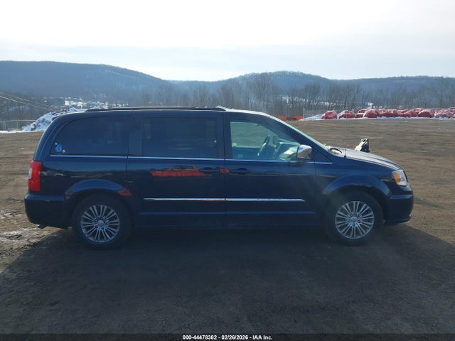 Продажа на аукционе авто 2014 Chrysler Town & Country Touring-l, vin: 2C4RC1CG9ER133639, номер лота: 44478382