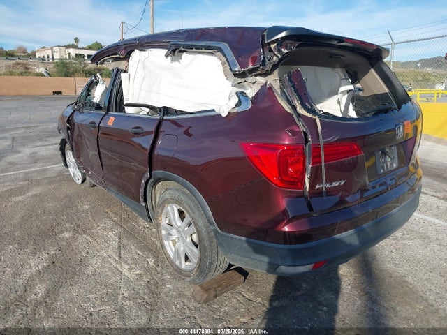 5FNYF6H18GB109335 Honda PILOT LX