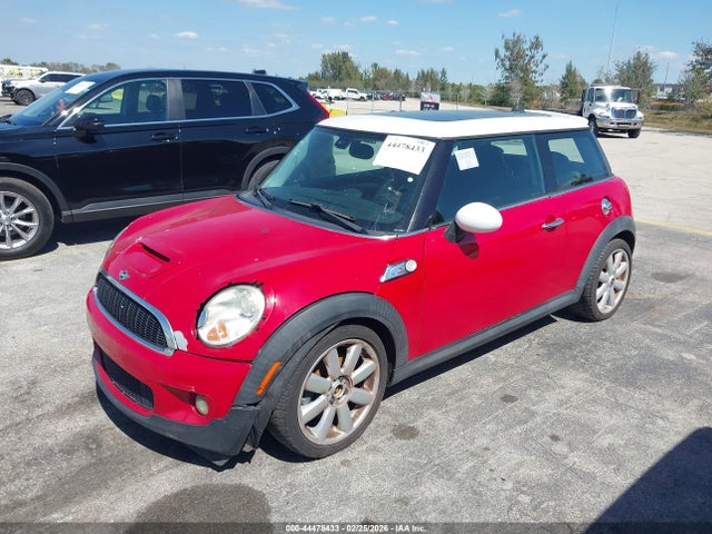 2009 MINI COOPER S WMWMF73519TT94021 Photo 1