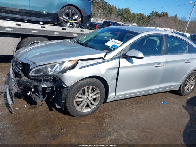 5NPE24AF9FH247958 Hyundai SONATA SE