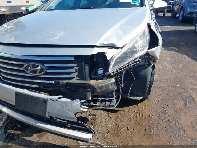 5NPE24AF9FH247958 Hyundai SONATA SE