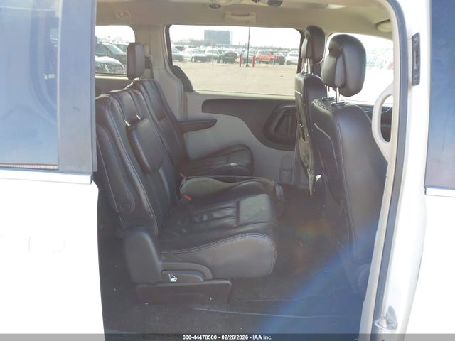 44478500 :رقم المزاد ، 2C4RC1BG0CR240156 vin ، 2012 Chrysler Town & Country Touring مزاد بيع