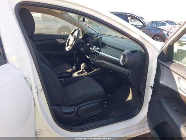 Продажа на аукционе авто 2024 Kia Forte Lxs, vin: 3KPF24AD8RE724360, номер лота: 44478513
