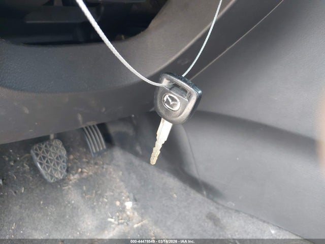 2011 Mazda Mazda3 მანქანა იყიდება აუქციონზე, vin: JM1BL1UF3B1381490, აუქციონის ნომერი: 44478549