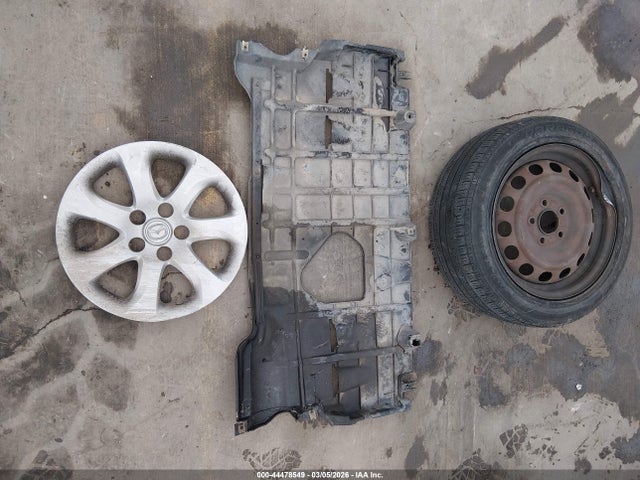 2011 Mazda Mazda3 მანქანა იყიდება აუქციონზე, vin: JM1BL1UF3B1381490, აუქციონის ნომერი: 44478549