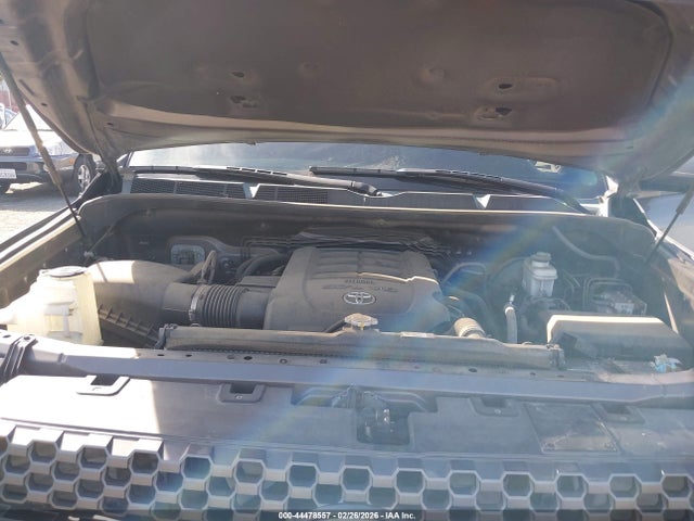 5TFDY5F1XKX839543 Toyota Tundra Sr5 5.7l V8
