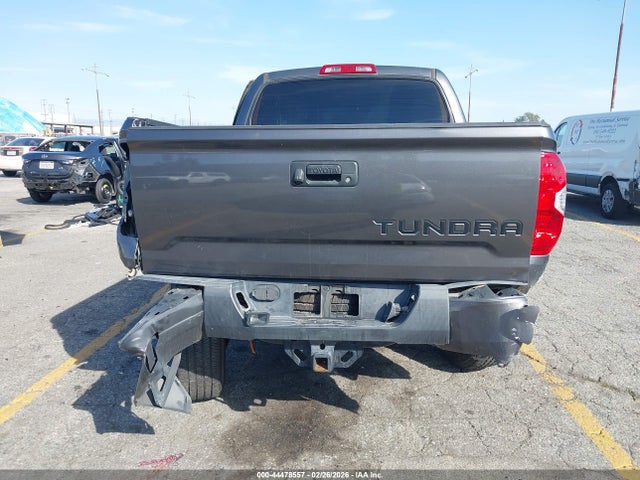 5TFDY5F1XKX839543 Toyota Tundra Sr5 5.7l V8