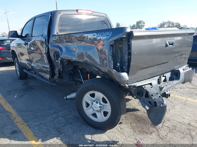 5TFDY5F1XKX839543 Toyota Tundra Sr5 5.7l V8